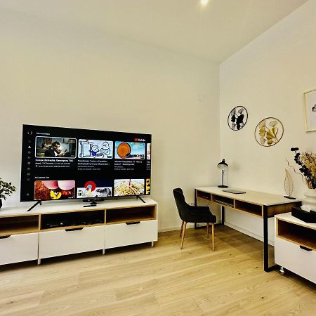 Clever Studio Near Central Shopping Center كلوج-نابوكا المظهر الخارجي الصورة